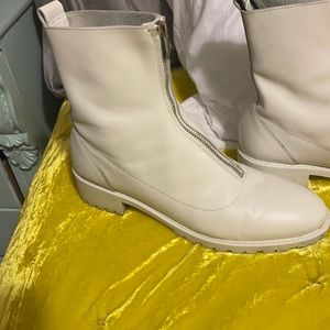 Zara white leather boots size 42=10